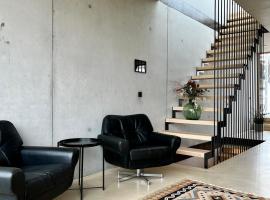 Fotos de Hotel: Architektenhaus RHaa mit Terrassen