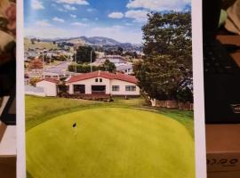 Hotel foto: Denby Golf House Tikipunga