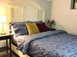 Хотел снимка: Newly renovated Elephant Suite two rooms close to banff and business center