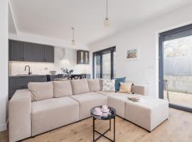Hotel Photo: Apartment in Krakow with parking and balcony by Renters