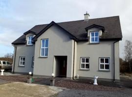 The Corrigeen Douglas Lodge Holiday Homes, ξενοδοχείο σε Keadew