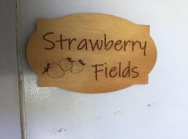 Хотел снимка: Strawberry fields