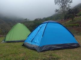 Fotos de Hotel: Camping La Granjita 4x4