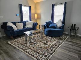 A picture of the hotel: New 3BD Home Near Downtown Indy