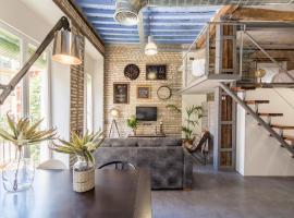 Fotos de Hotel: Chezmoihomes Loft Cathedral