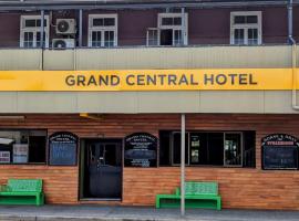 Hotel fotografie: GRAND CENTRAL HOTEL PROSERPINE