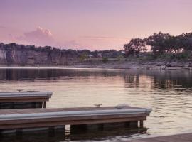 Thunderbird Lodge, hotell sihtkohas Burnet