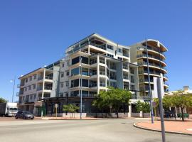 Hotel Foto: Spinnakers by Rockingham Apartments