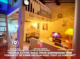 รูปภาพของโรงแรม: Magnifique Appart avec sa Cinema Room en Coeur de Ville Unique