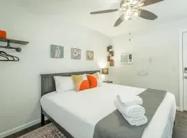 12 The Gray Room - A PMI Scenic City Vacation Rental