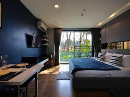 Hotel Photo: Luxury Modern Garden View Apartment