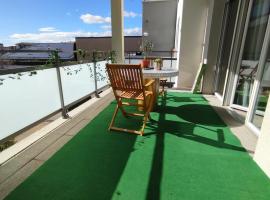 Photo de l’hôtel: ESCAL'HOME , appart design au pied de l'aéroport,parkings