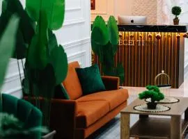 Andor Luxury Hotel & Duplex
