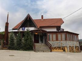 A picture of the hotel: Pensiunea Taverna Bucium