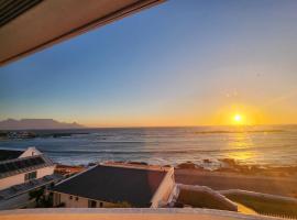 The Blue Peter Hotel, ξενοδοχείο στο Bloubergstrand