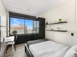 Hotel fotoğraf: Furnished Private Room With Shared Bathroom