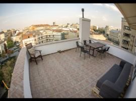 होटल की एक तस्वीर: Roof Top Apartments