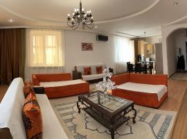 Hotel Photo: Уютная и просторная 3х комнатная в ЦЕНТРЕ