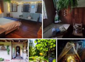 Glamp de Lujo Teques Granja El Sol, ξενοδοχείο σε Xoxocotla