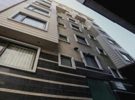 Ξενοδοχείο φωτογραφία: Super Townhouse 561 Hotel Hollywood Heights