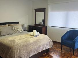 Hotel Photo: DEPARTAMENTO DUPLEX 3 Habitaciones EN CUENCA ECUADOR