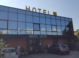 Hotel fotoğraf: Hotel Ascot