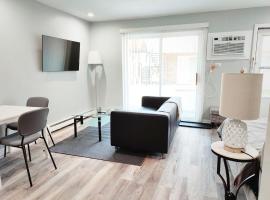 Hotel foto: Modern Schiller Park Studio with Downtown Access