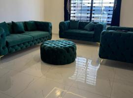 Superior Villa in Mirpur city Azad kashmir, hotell sihtkohas Rachiāl