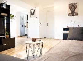 La Menorah, hotel em Le Creusot