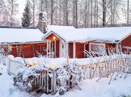 รูปภาพของโรงแรม: Holiday home SÖDERALA