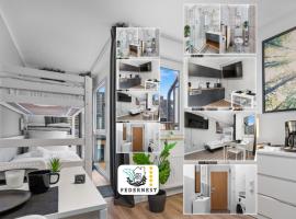 รูปภาพของโรงแรม: Messe, Monteure, Budget - Einfache komfortable 2 Personen Wohnung (22qm) mit Vollausstattung (WLAN 250 Mbit, TV 55 Zoll m. Netflix) - Hochwertige Küche und Bad