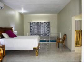 DEMAROYS, Hotel in Treasure Beach