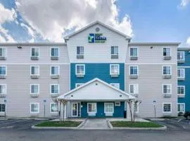 Extended Stay America Select Suites - Orlando - Sanford - Airport, hotelli kohteessa Sanford