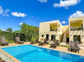 होटल की एक तस्वीर: Villas Mar Turquesa Cozumel