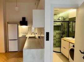 A picture of the hotel: Bielsko Happy Apartment