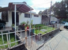 Hotel Photo: Santa Tecla Acogedora Guest House