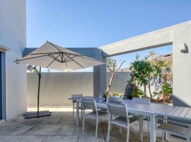 Gambaran Hotel: 'Karrinyup Villa' Lush Indoor-Outdoor Living