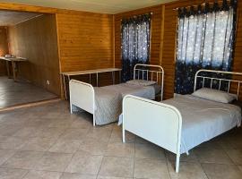 Hotel Photo: Bungalow - C - by Salbu