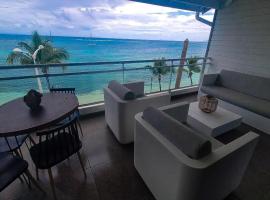 Only4View rooftop Sainte-Anne, hotel i Sainte-Anne