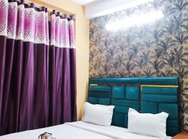 Фотография гостиницы: Roomshala 126 Mannat Inn Laxmi Nagar