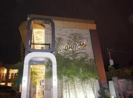 Zanrock Micro Hotel