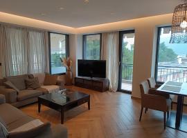 Hotel kuvat: Luxury lake view apartment