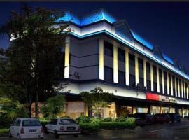 A picture of the hotel: Grand City Hotel