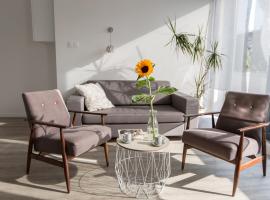 Hotel Photo: Sunny Mokotow - apartment near the metro