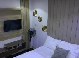 รูปภาพของโรงแรม: GREEK VIEW APARTMENT VICTORIA ISLAND