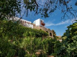 Gambaran Hotel: Emporio A Captivating 6-Bed Villa in Nimborio