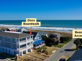 A picture of the hotel: Docs Boardwalk