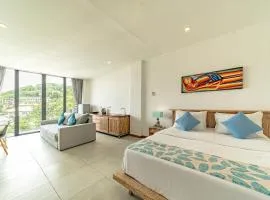 Komodo Suites Downtown Managed by CPM Bali: Labuan Bajo şehrinde bir otel