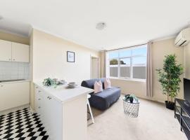 ホテル写真: A Comfy & Cozy Apt in Clifton Hill FREE Parking