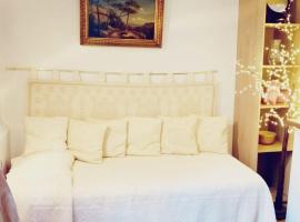 A picture of the hotel: Small Luxurious Room in the heart of Saint Germain